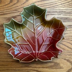 Leaf Shaped Jewelry/Candy Tray